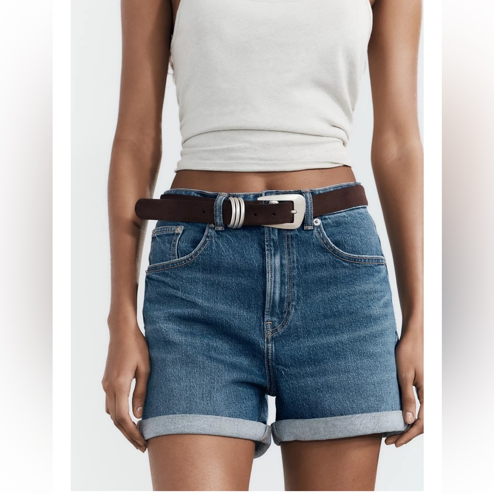 ZARA HIGH WAISTED MOM FIT SHORTS